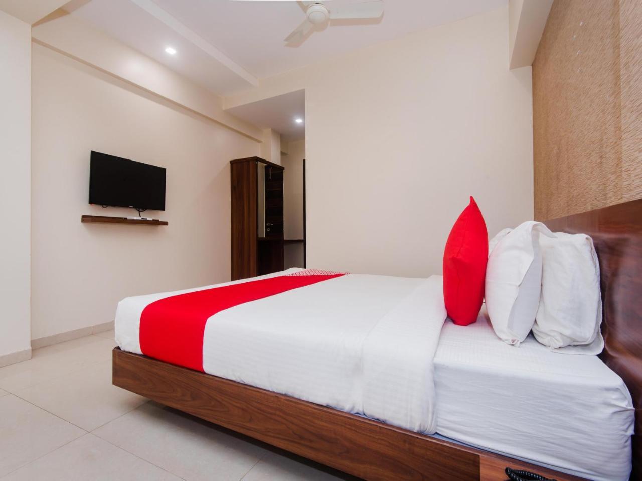 Hotel Park Inn Vasai Extérieur photo