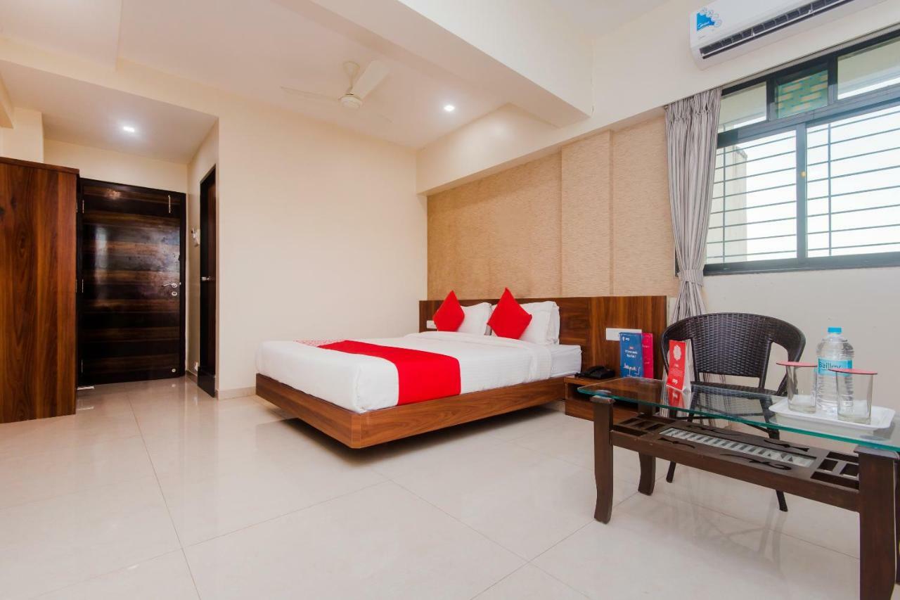 Hotel Park Inn Vasai Extérieur photo