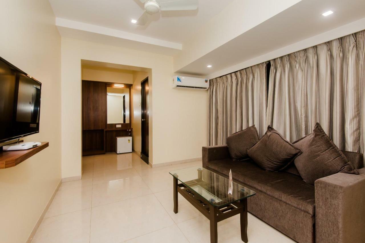 Hotel Park Inn Vasai Extérieur photo
